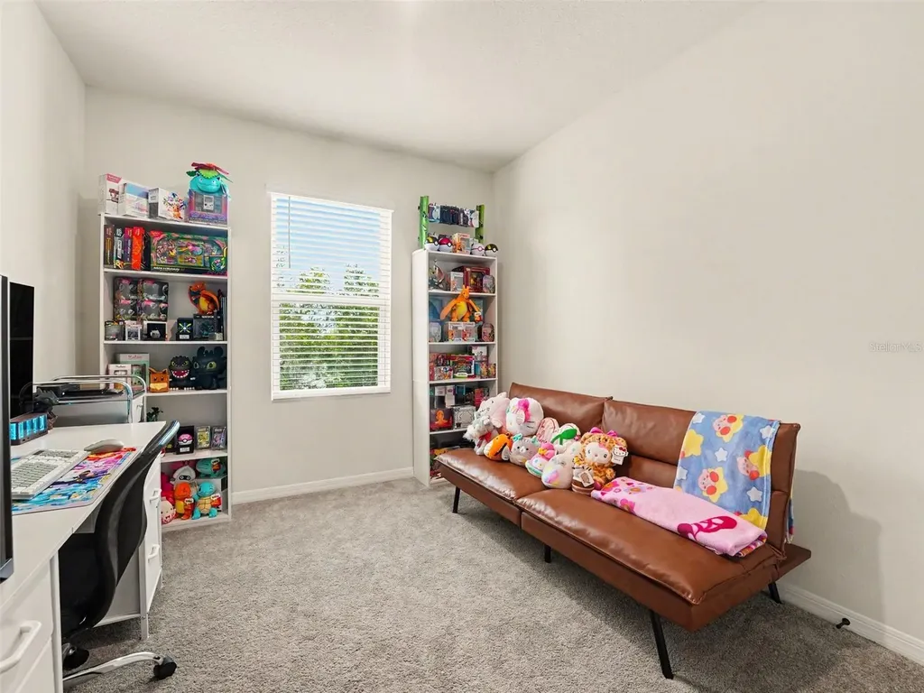 2356 Penguin Boulevard Davenport FL 33837