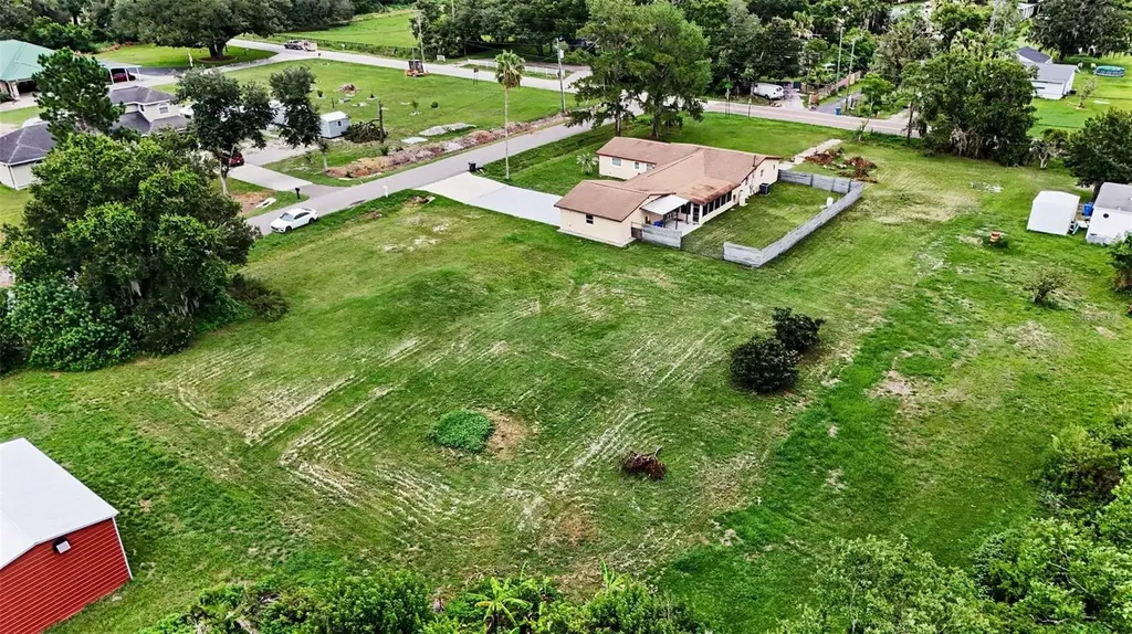9220 Mcintosh Road Dover FL 33527