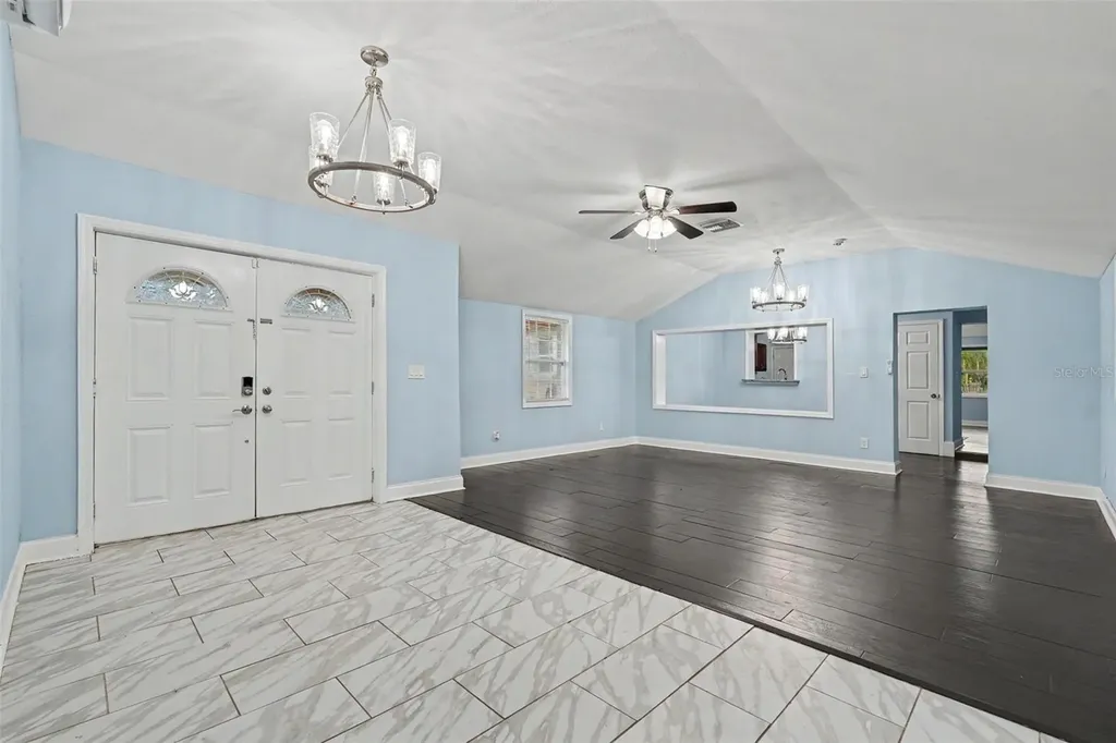 9220 Mcintosh Road Dover FL 33527