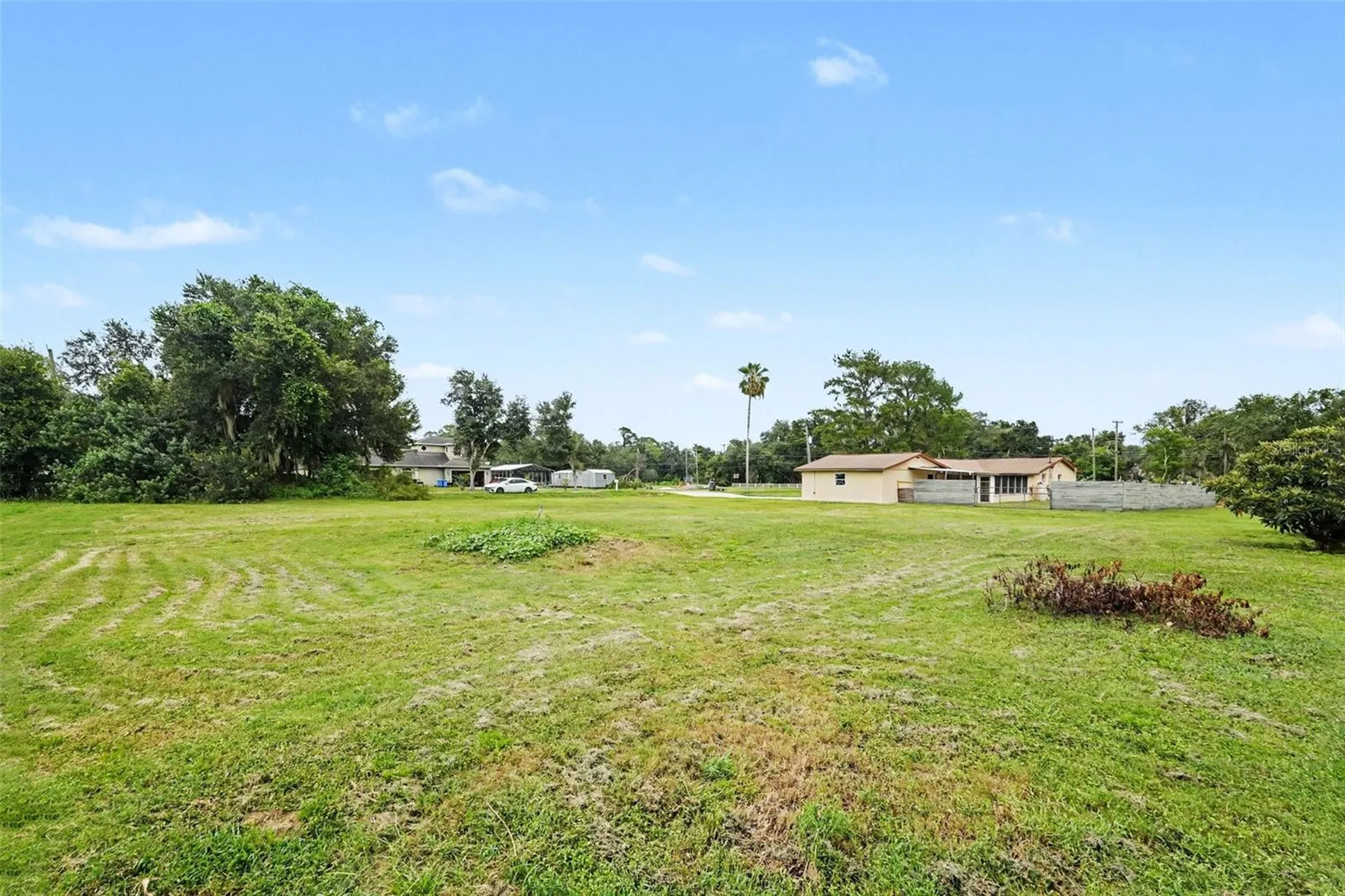 9220 Mcintosh Road Dover FL 33527