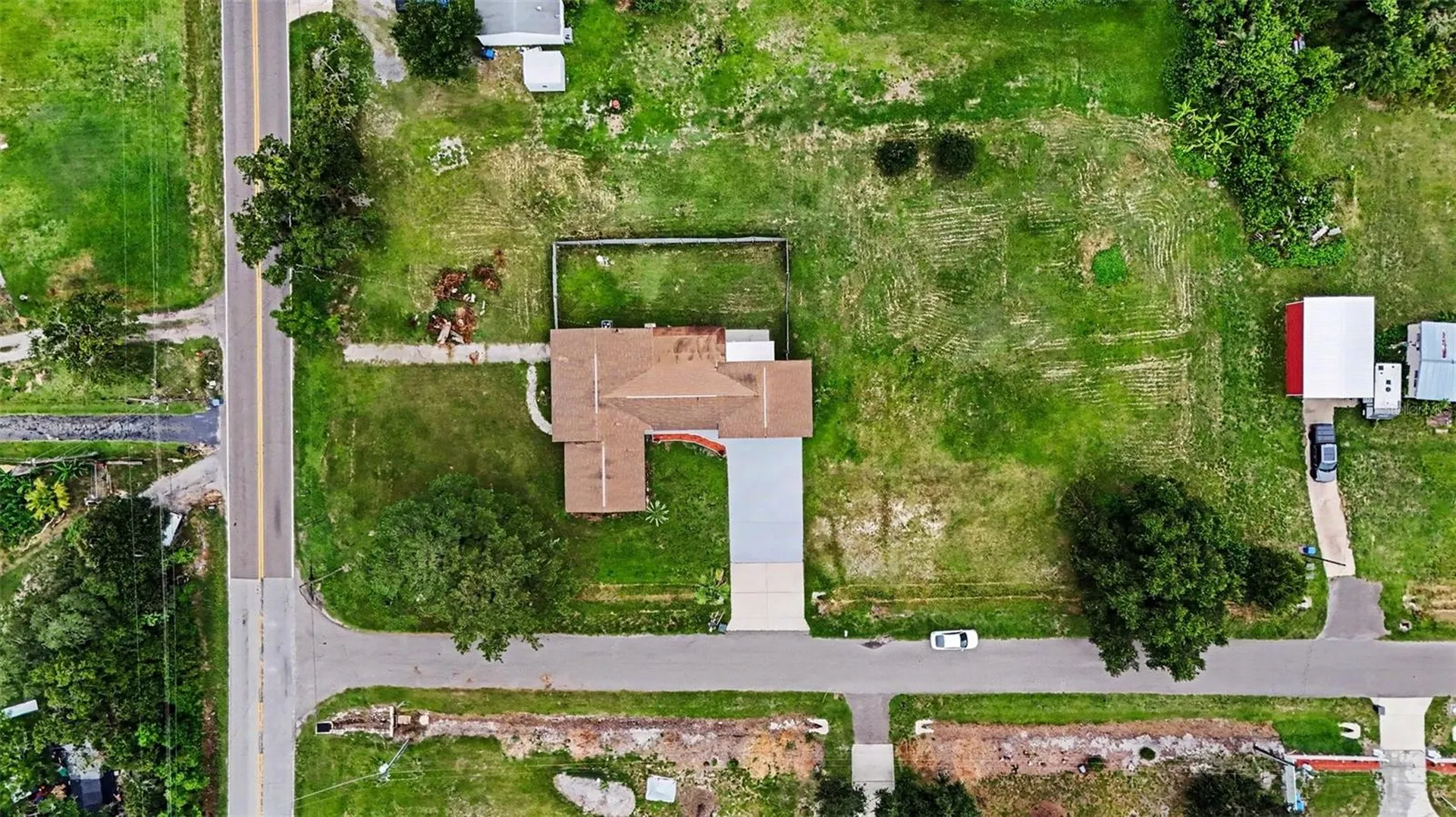 9220 Mcintosh Road Dover FL 33527