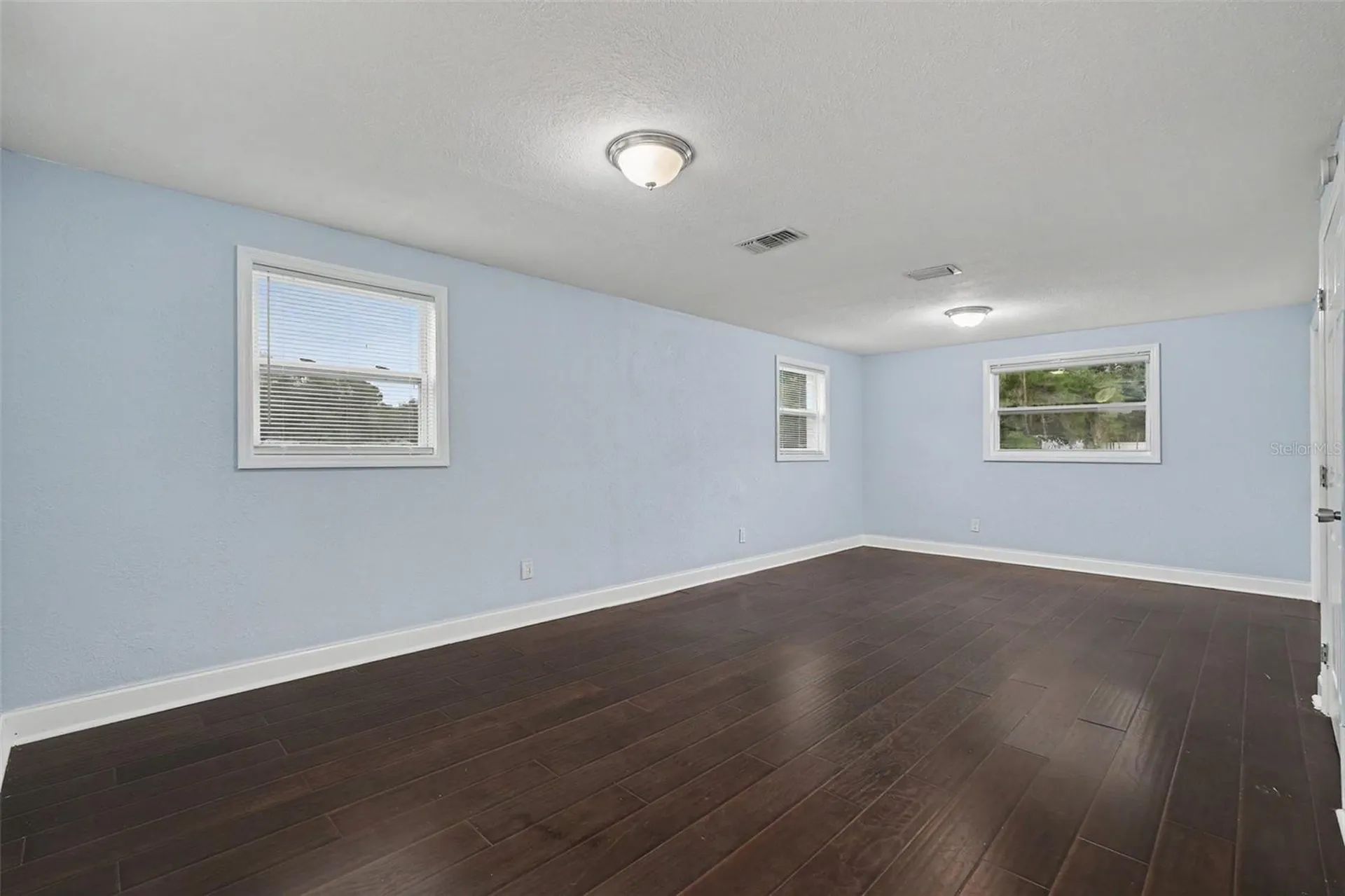 9220 Mcintosh Road Dover FL 33527