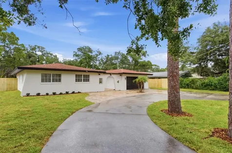 5106 Oakhaven Lane Tampa FL 33617