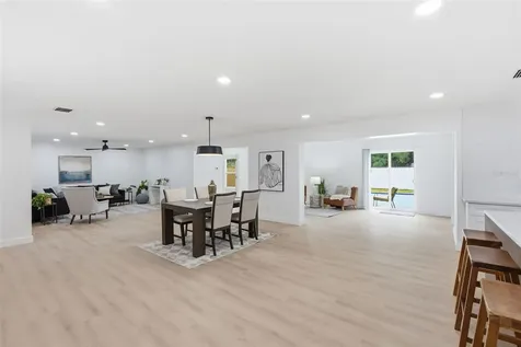 5106 Oakhaven Lane Tampa FL 33617