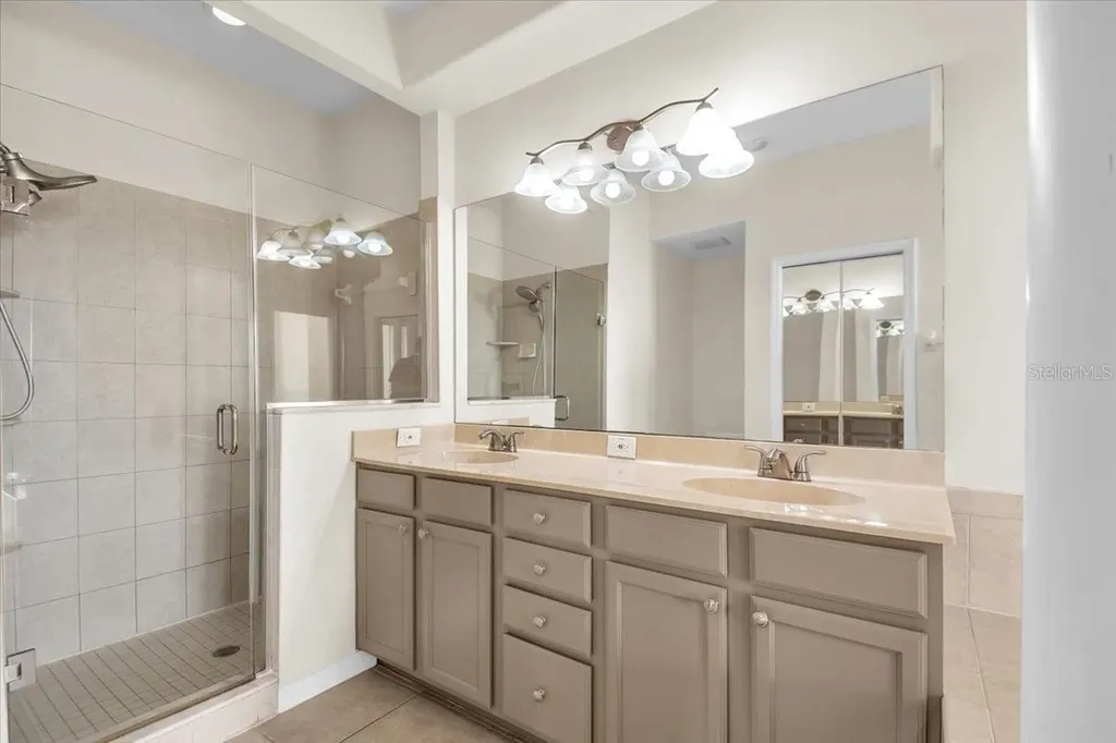 4336 Spinnaker Cove Lane Tampa FL 33615