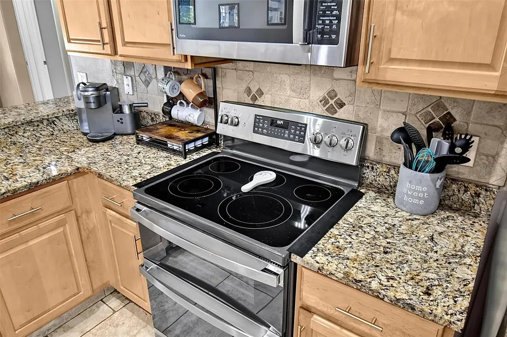 61 Francis Lane Palm Coast FL 32137