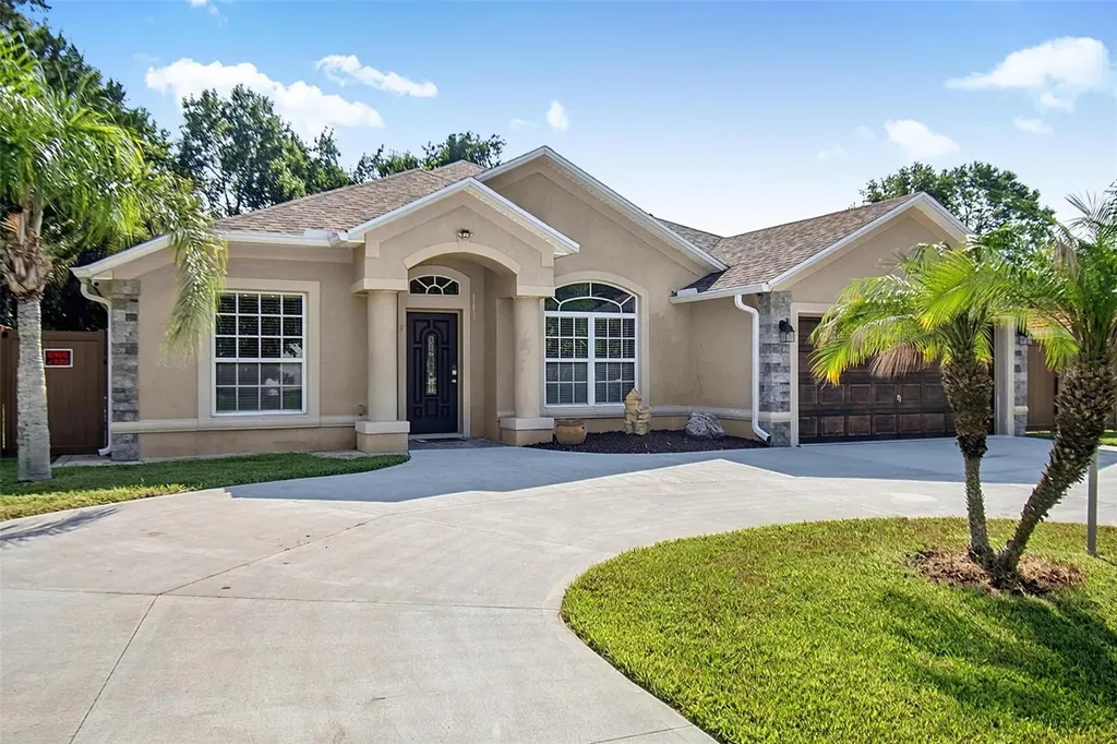 61 Francis Lane Palm Coast FL 32137