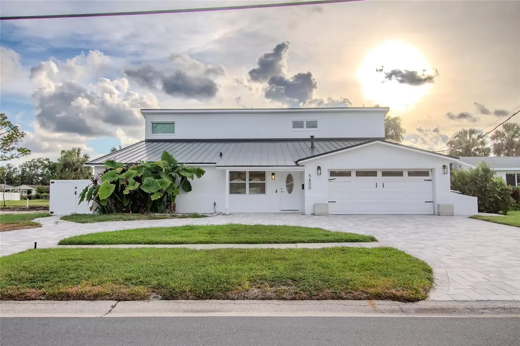 5400 Denver Street NE St Petersburg FL 33703