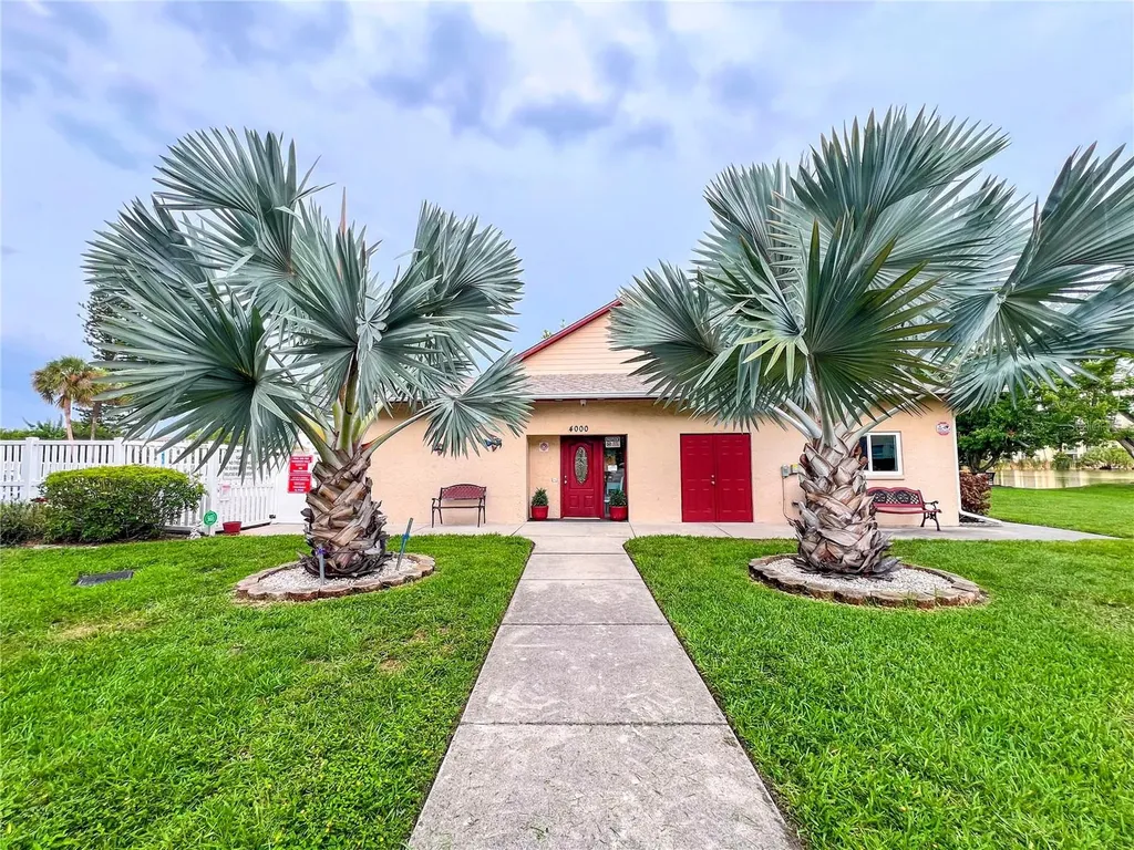 4204 Heron Way Bradenton FL 34205