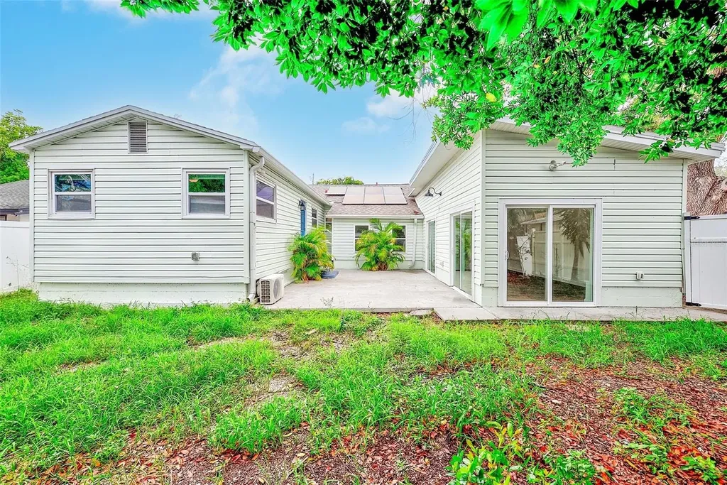 1929 Springtime Avenue Clearwater FL 33755