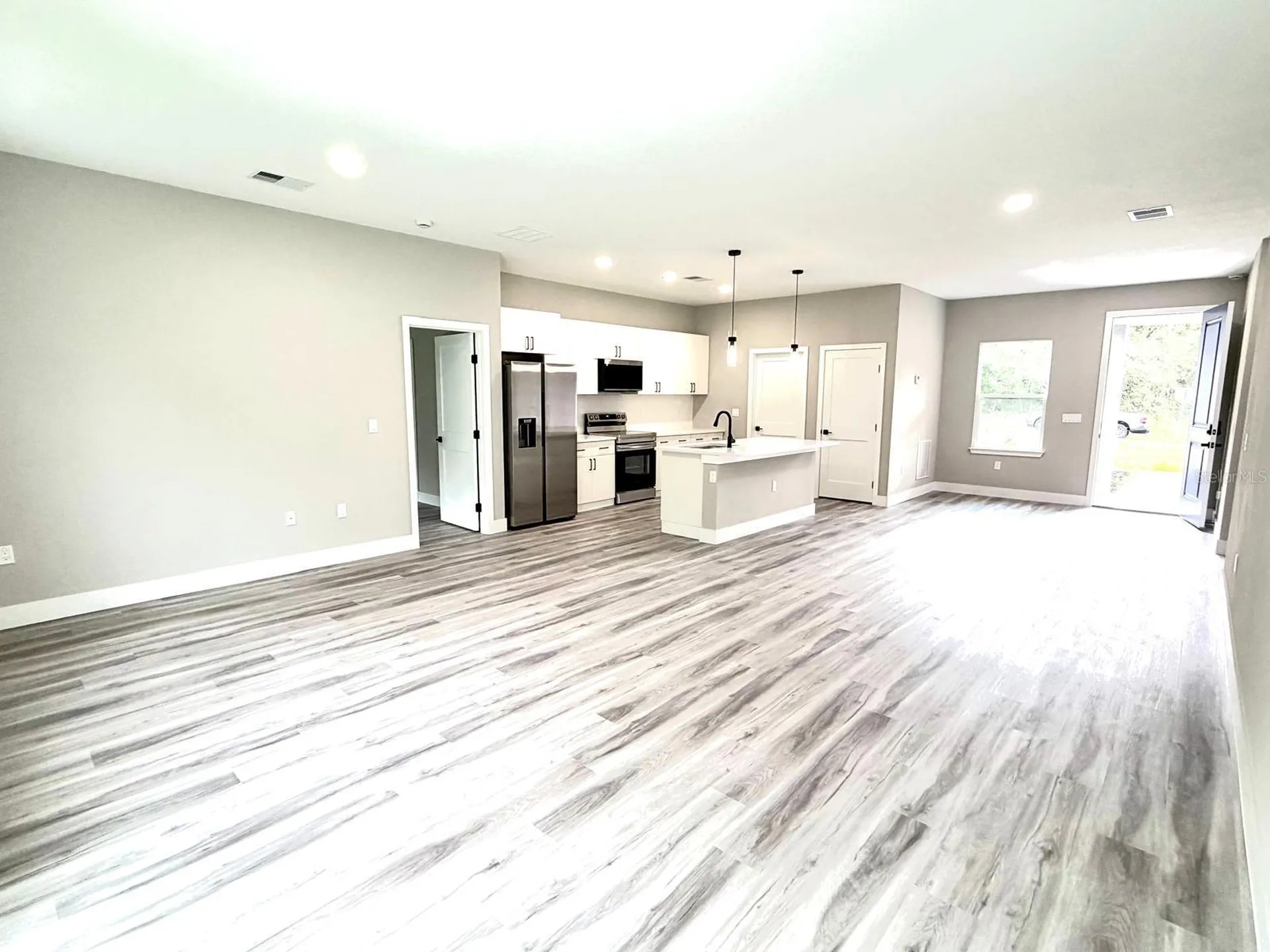 1864 W Roseboro Drive Citrus Springs FL 34434
