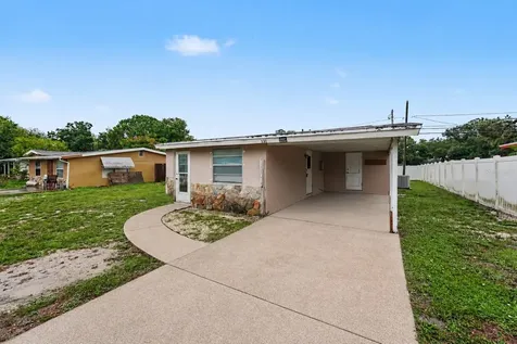 131 Emerald Lane Largo FL 33771
