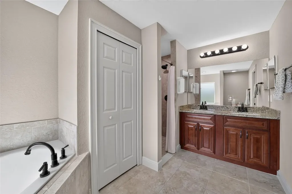 22081 SW Pine Bluffs Road Dunnellon FL 34431
