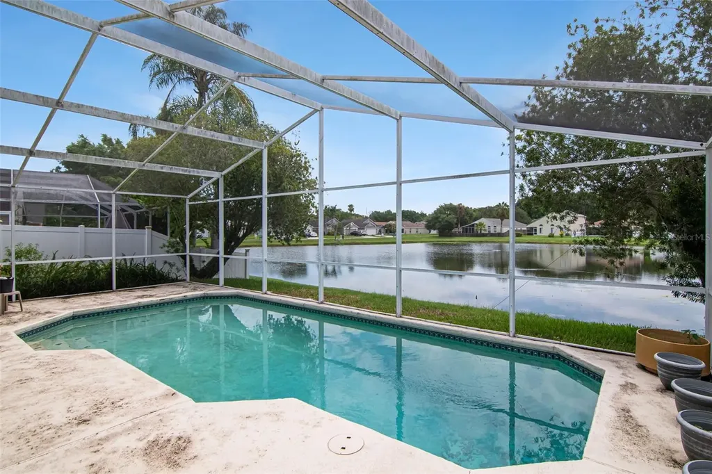 8512 Heyward Road Tampa FL 33635