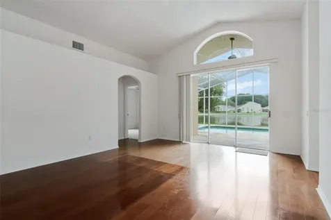 8512 Heyward Road Tampa FL 33635