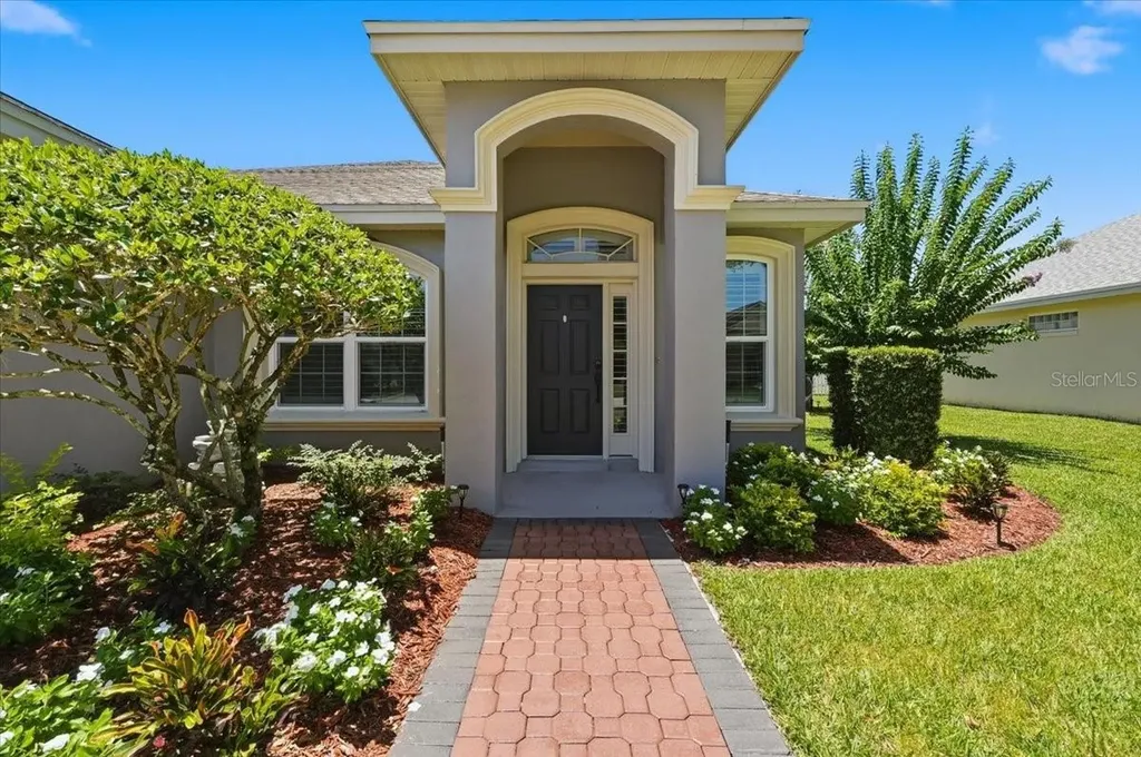 3221 Oak Tree Lane Winter Haven FL 33884