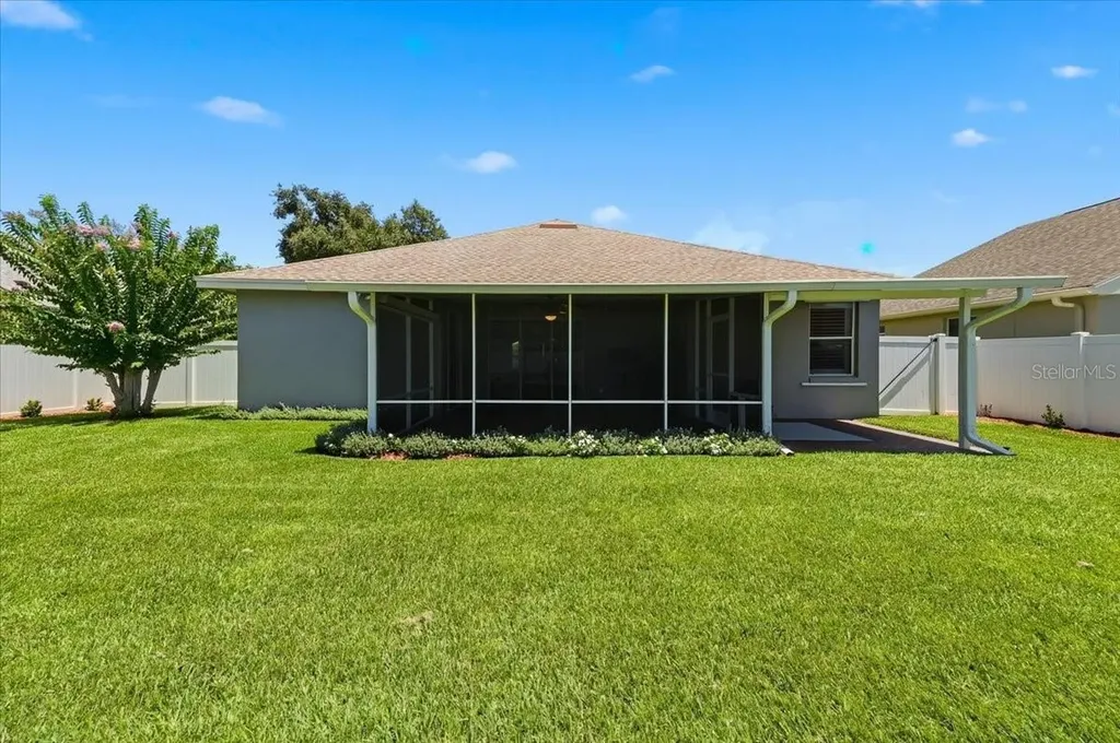 3221 Oak Tree Lane Winter Haven FL 33884