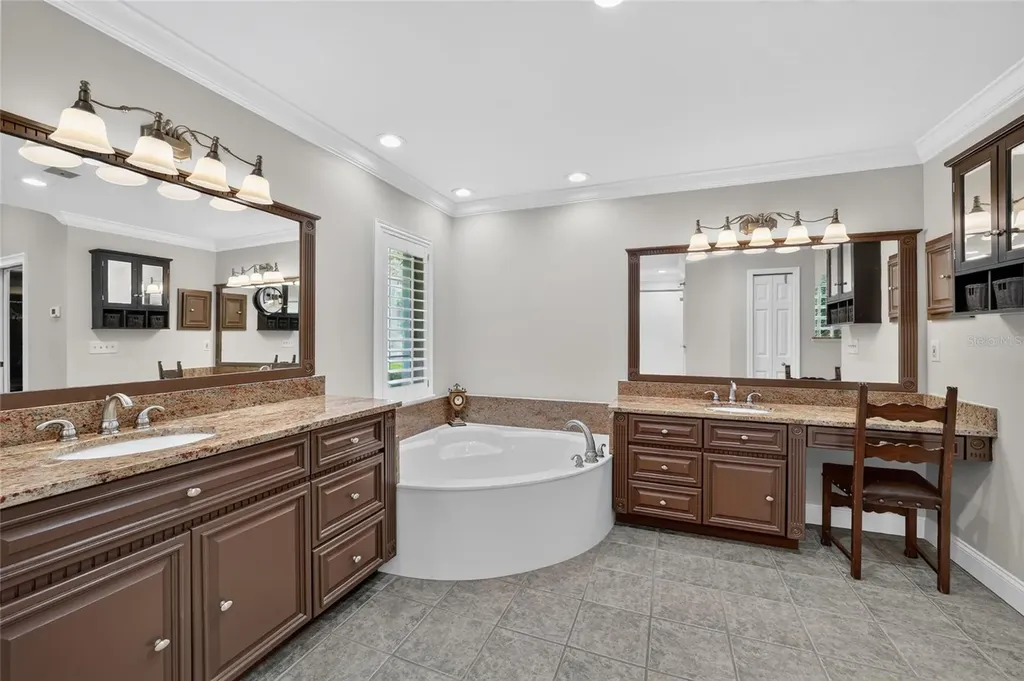 7050 SE 12th Circle Ocala FL 34480