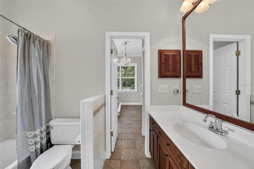 7050 SE 12th Circle Ocala FL 34480