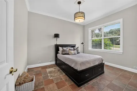 7050 SE 12th Circle Ocala FL 34480