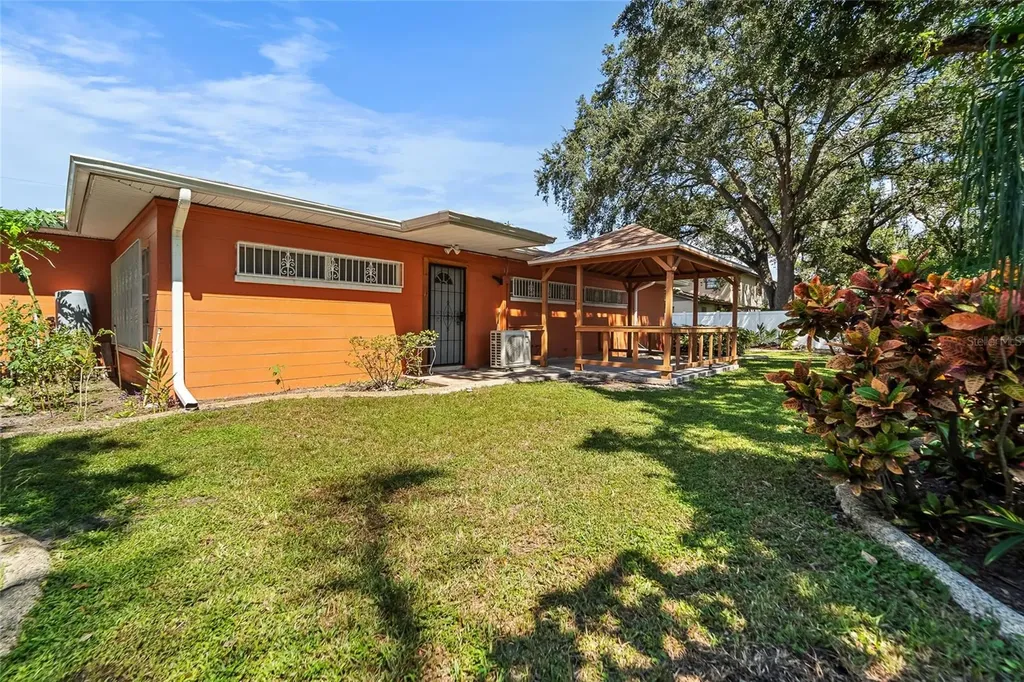2505 E 19th Avenue Tampa FL 33605