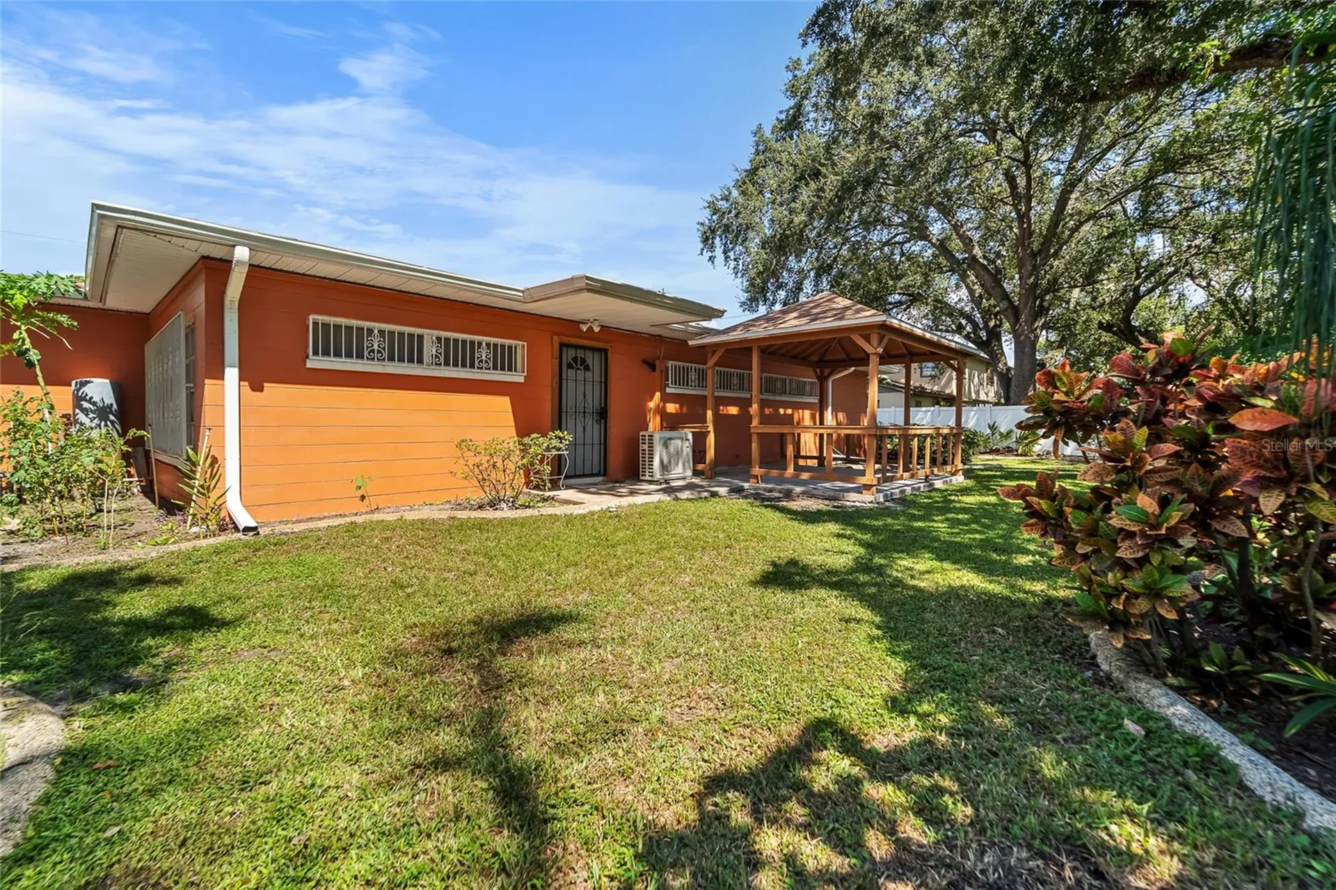 2505 E 19th Avenue Tampa FL 33605