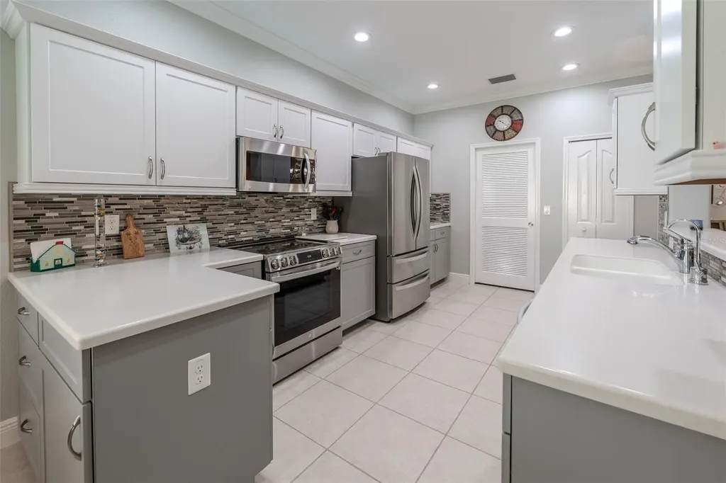 16364 SW 14th Court Ocala FL 34473