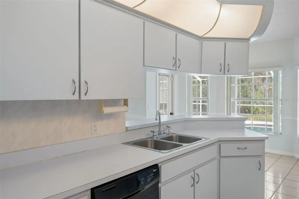 7401 Blackbird Avenue Weeki Wachee FL 34613
