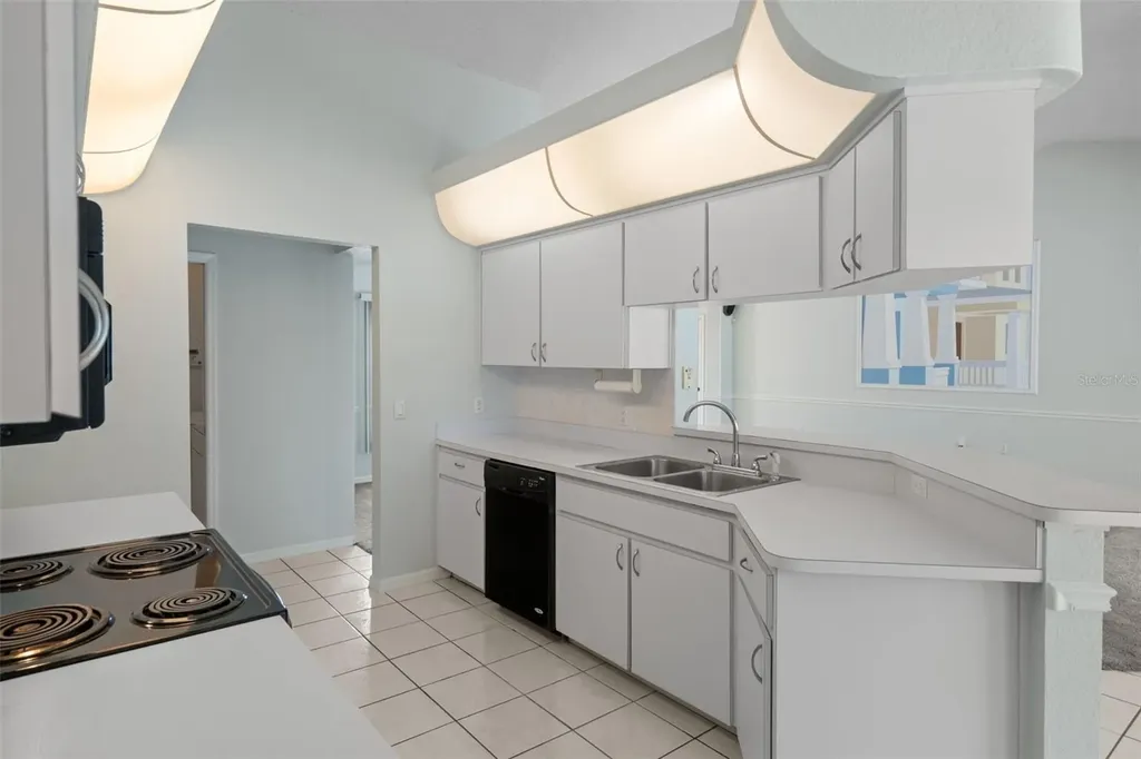 7401 Blackbird Avenue Weeki Wachee FL 34613