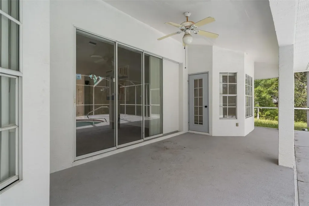 7401 Blackbird Avenue Weeki Wachee FL 34613