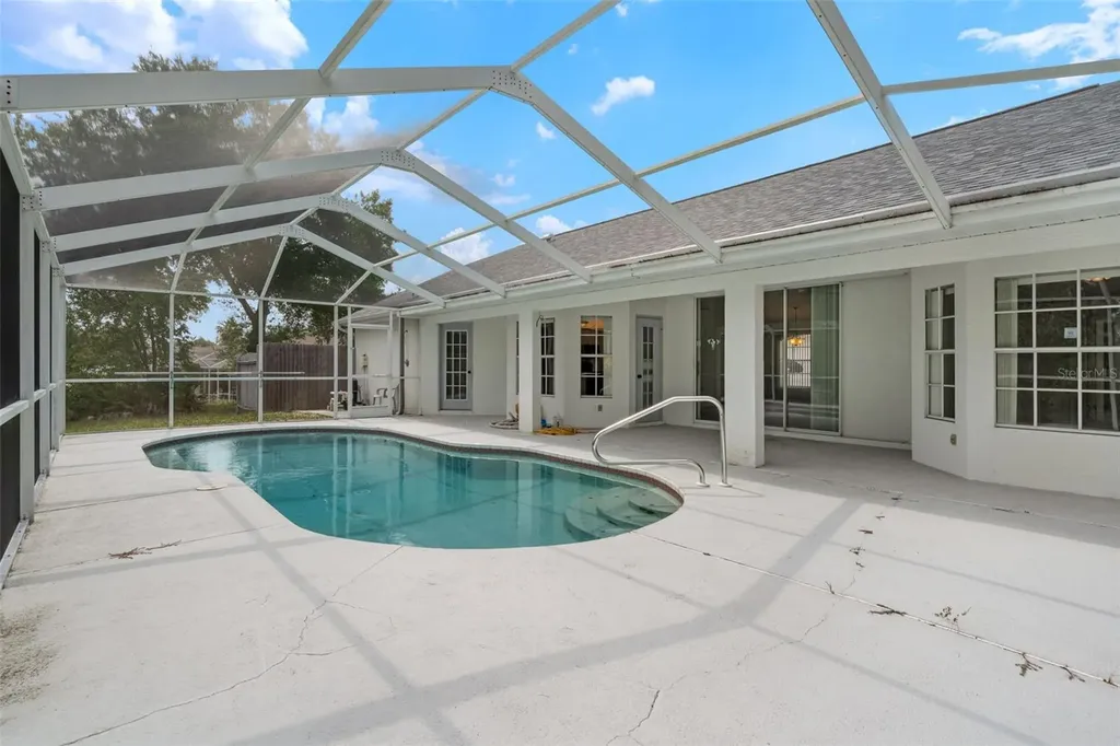7401 Blackbird Avenue Weeki Wachee FL 34613