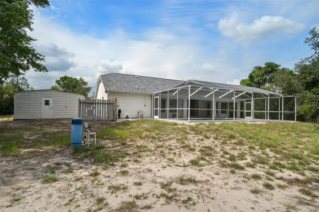 7401 Blackbird Avenue Weeki Wachee FL 34613