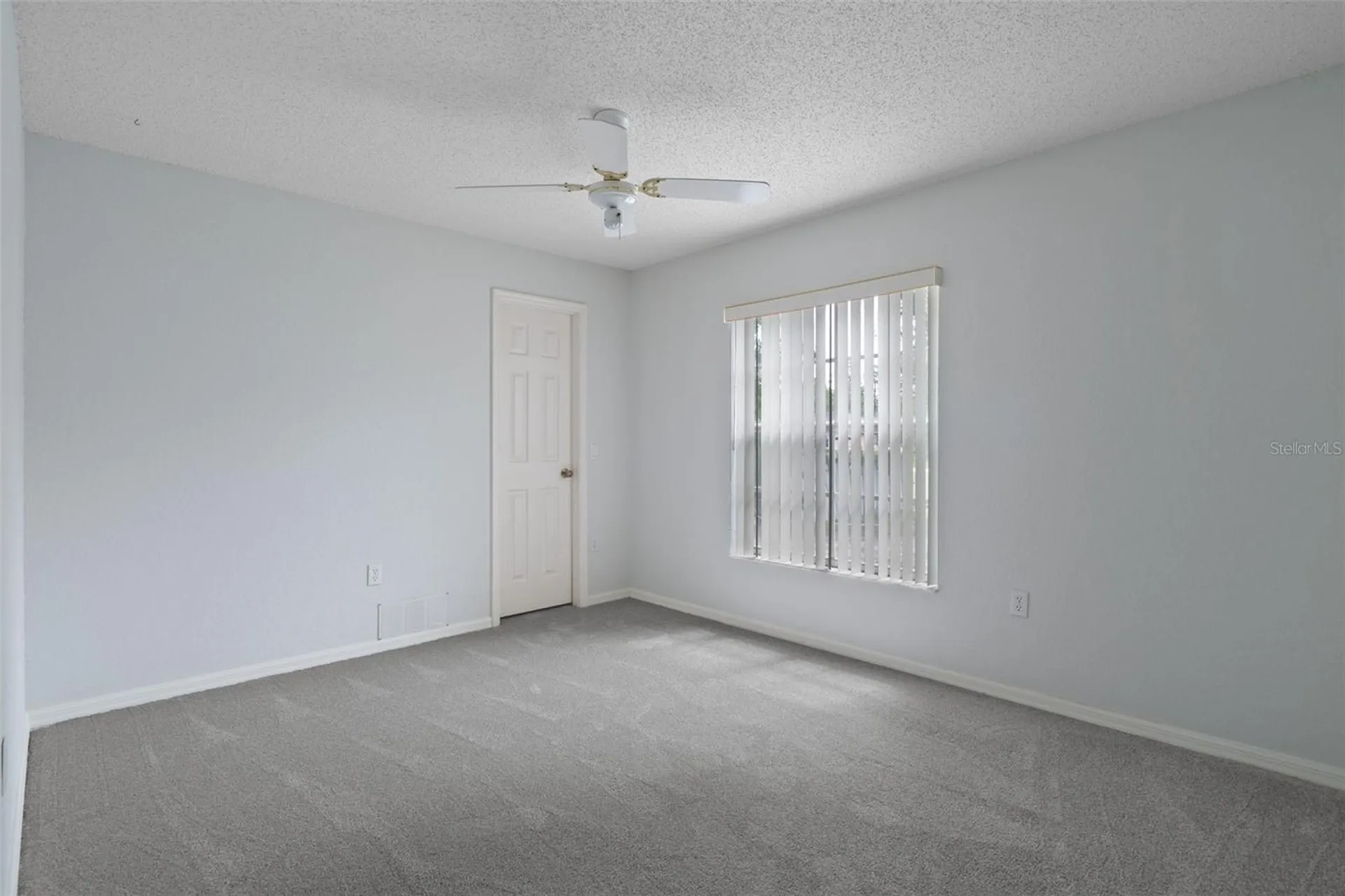 7401 Blackbird Avenue Weeki Wachee FL 34613