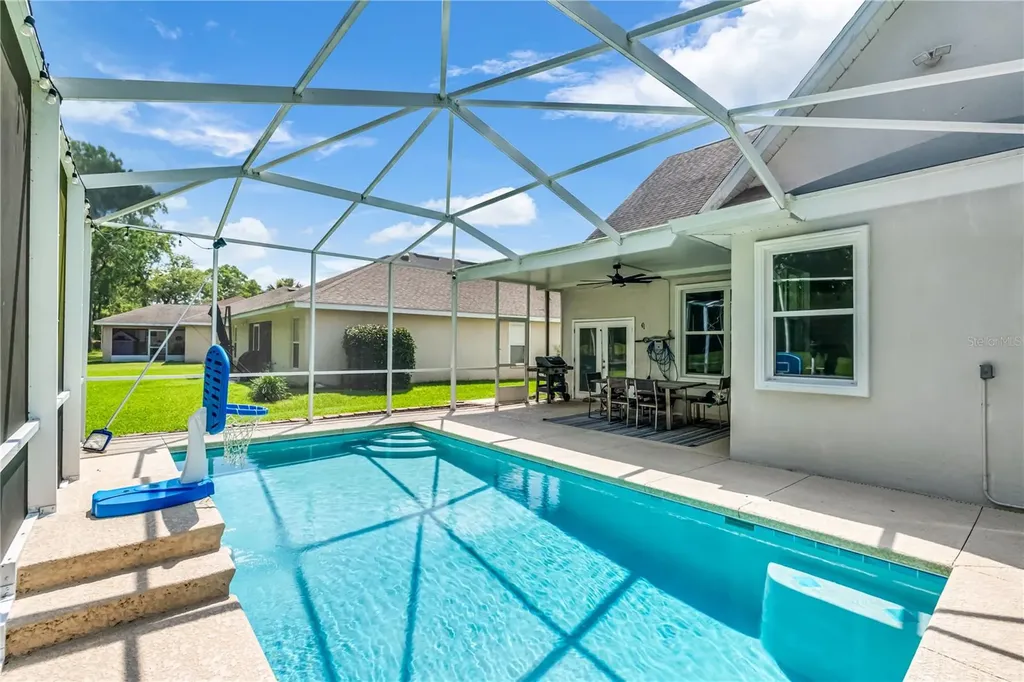 728 Lake Diamond Avenue Ocala FL 34472