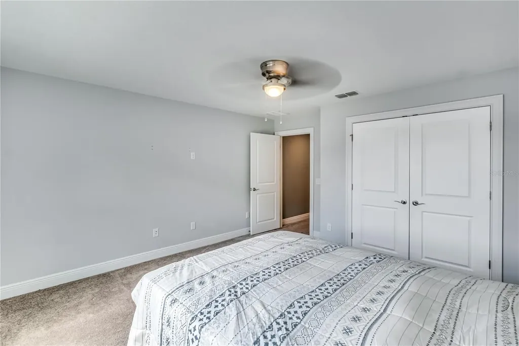 728 Lake Diamond Avenue Ocala FL 34472