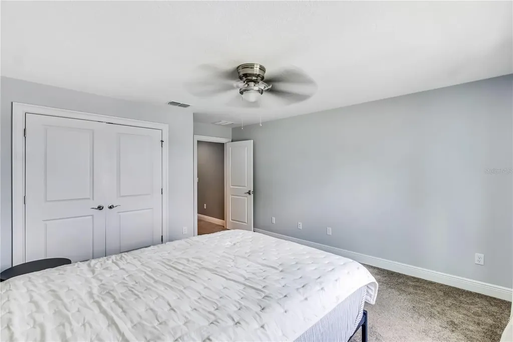 728 Lake Diamond Avenue Ocala FL 34472