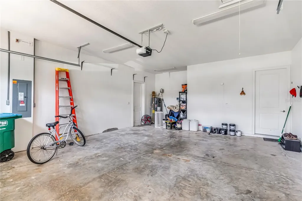728 Lake Diamond Avenue Ocala FL 34472