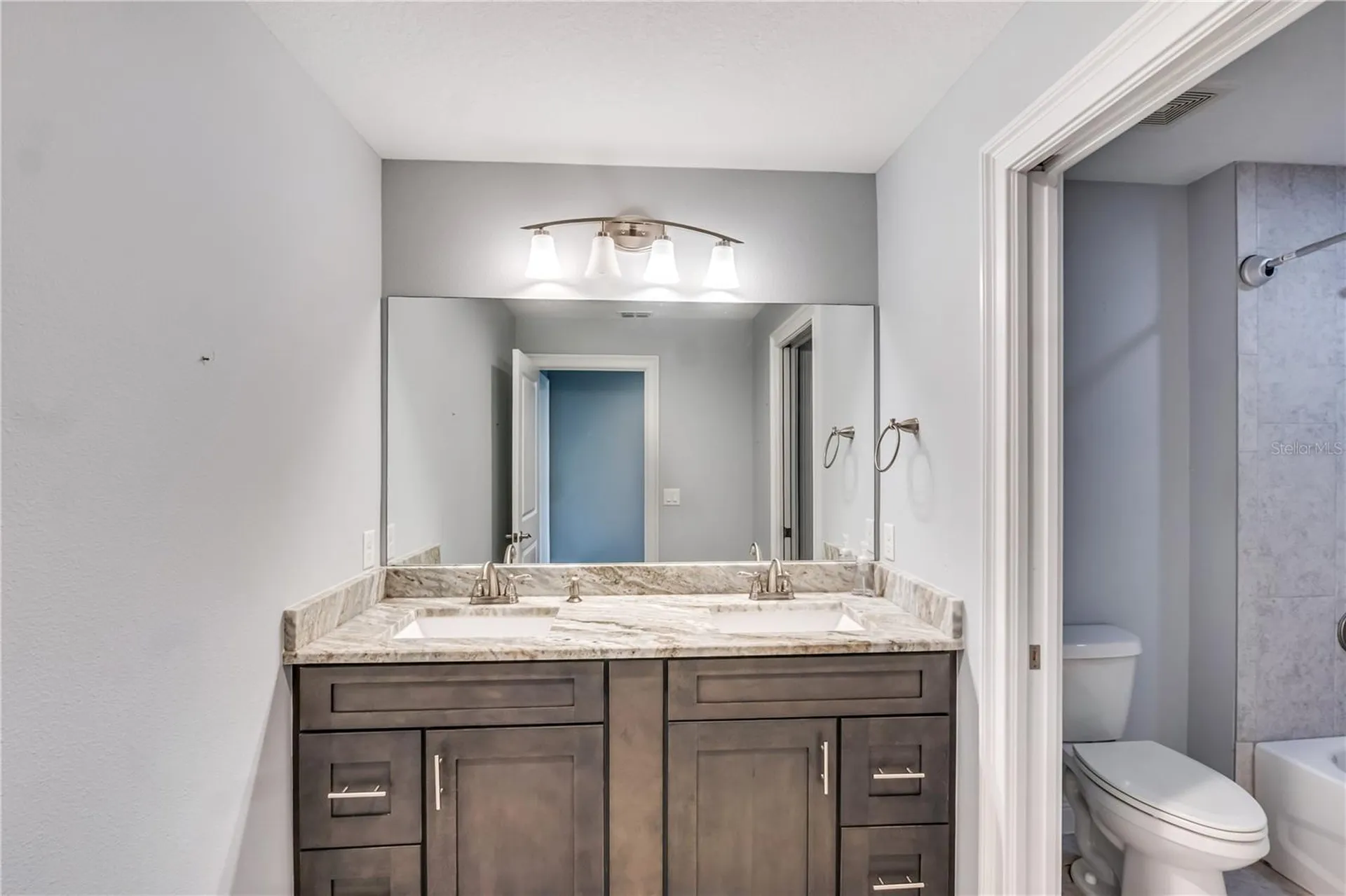 728 Lake Diamond Avenue Ocala FL 34472