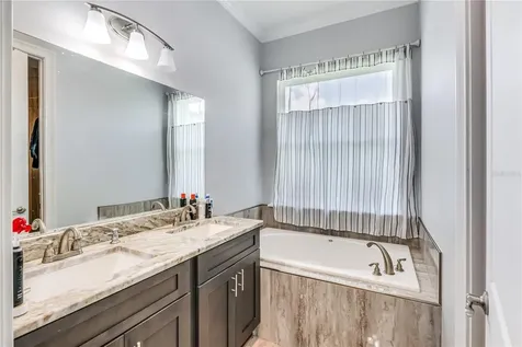 728 Lake Diamond Avenue Ocala FL 34472
