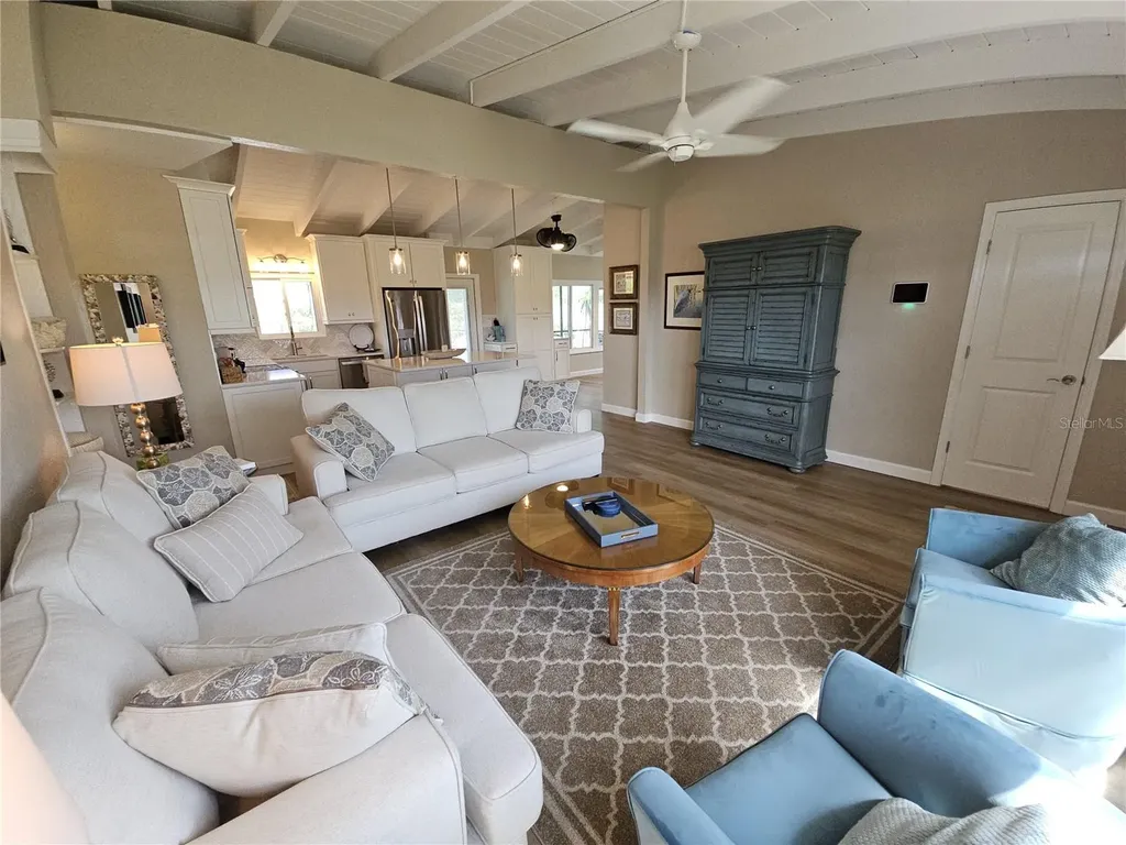 211 22nd Street NE Bradenton FL 34208