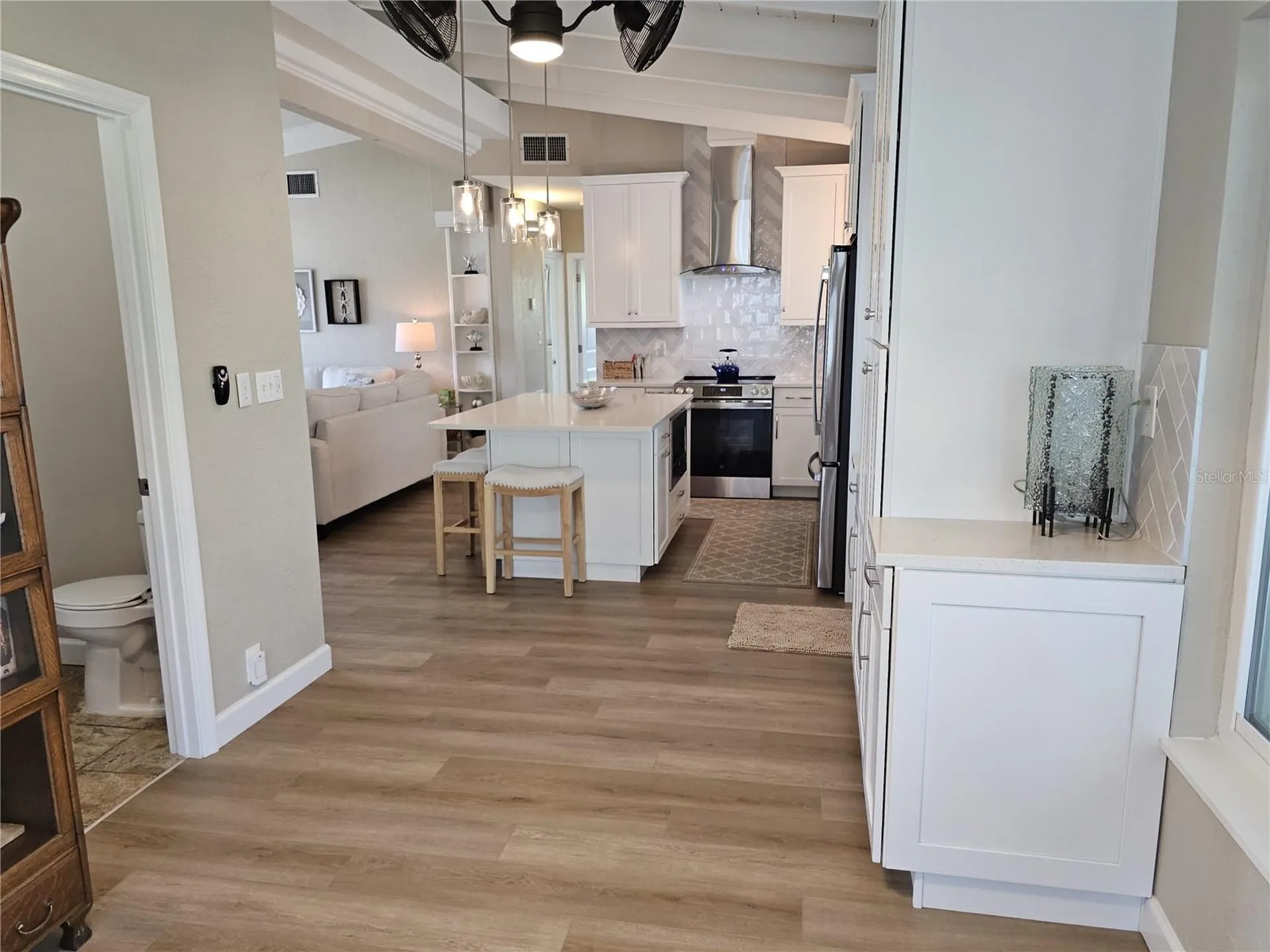 211 22nd Street NE Bradenton FL 34208
