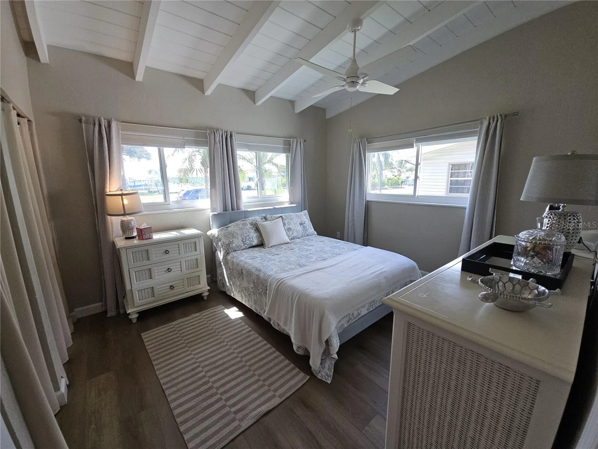211 22nd Street NE Bradenton FL 34208