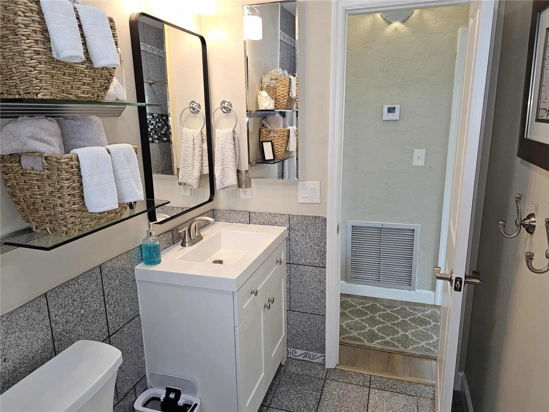 211 22nd Street NE Bradenton FL 34208