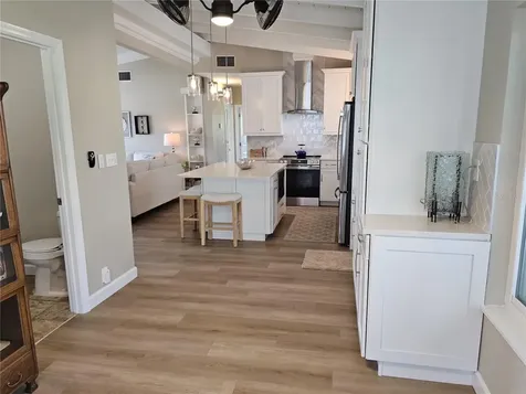 211 22nd Street NE Bradenton FL 34208