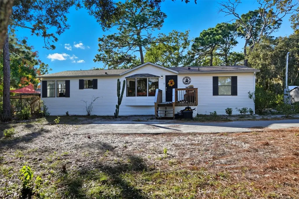 17539 Edwin Terrace Hudson FL 34667