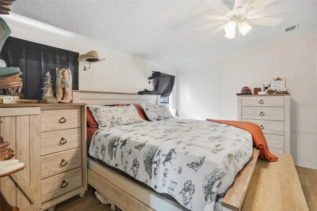 17539 Edwin Terrace Hudson FL 34667