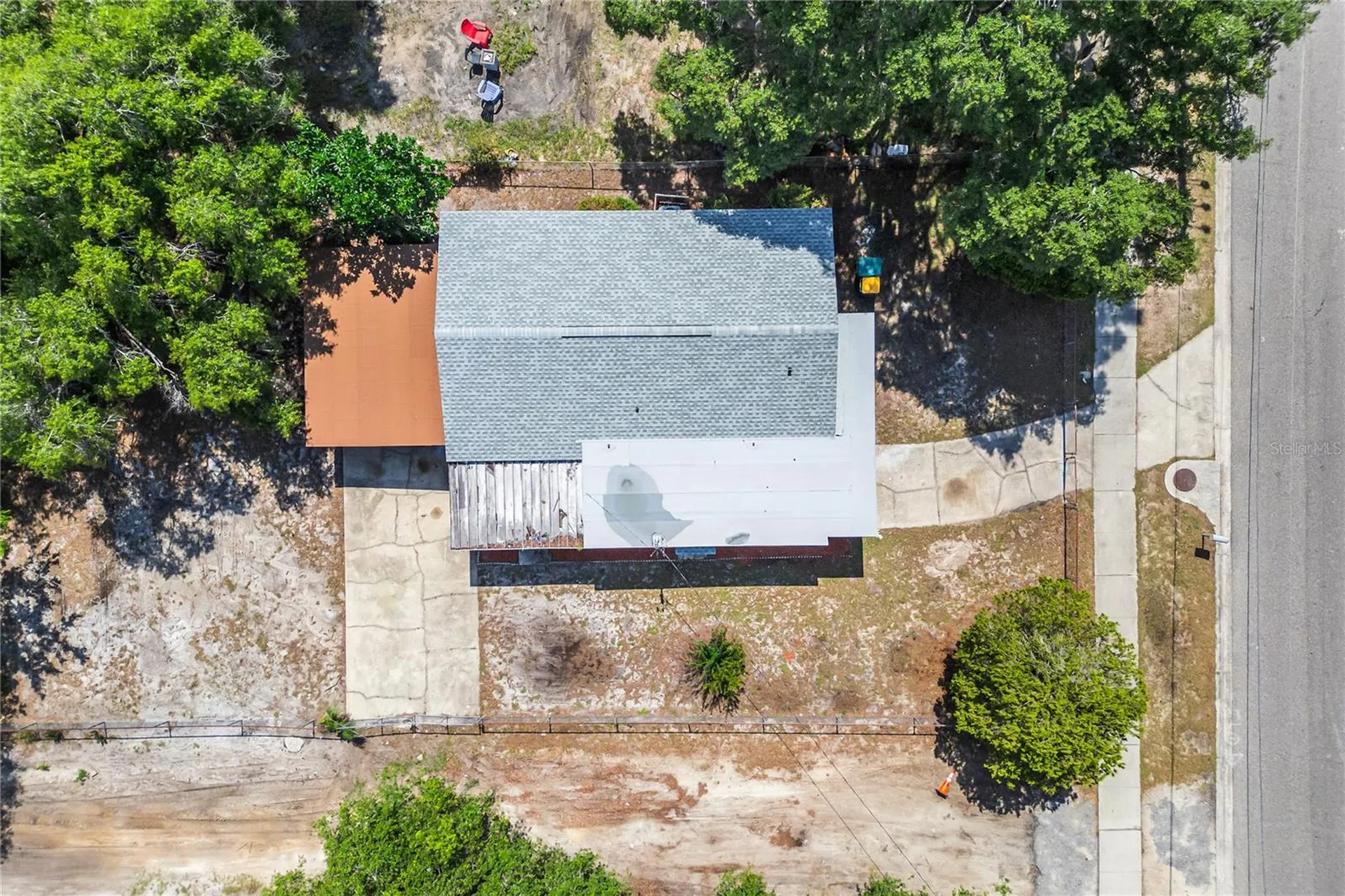 922 Bates Avenue Eustis FL 32726