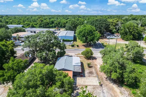 922 Bates Avenue Eustis FL 32726
