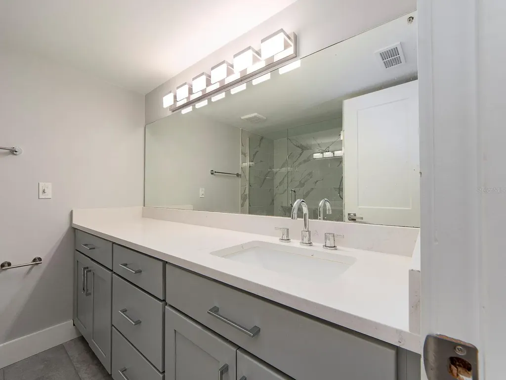 121 Island Way Clearwater Beach FL 33767