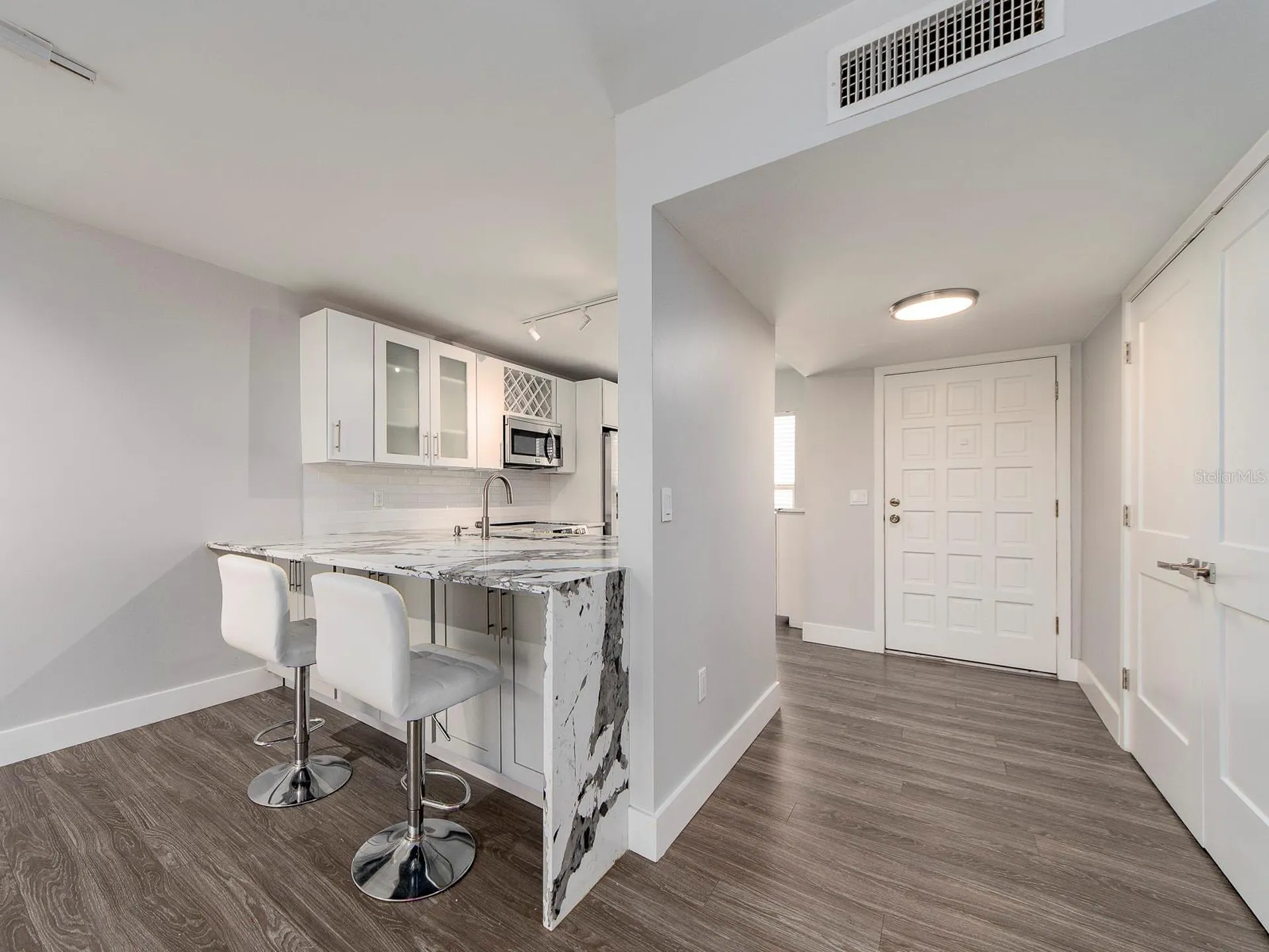 121 Island Way Clearwater Beach FL 33767